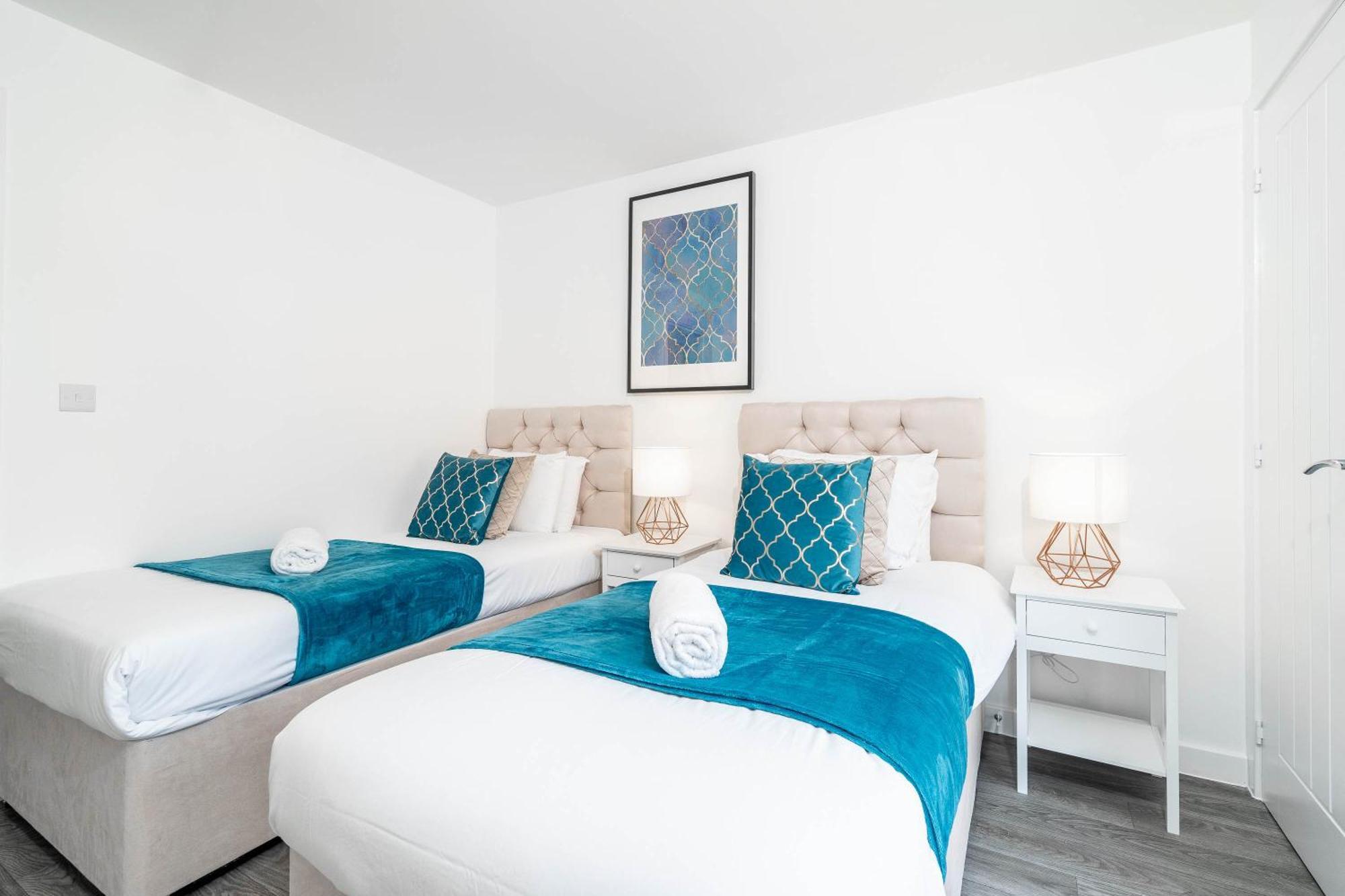 Luxury Apartment - Twin Beds - Selly Oak - Off-Street Parking - Free Netflix & Wifi - Top Rated 9Cc Birmingham Exterior photo